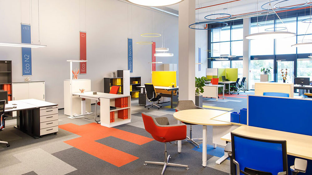 REISS Büromöbel schafft mit VlexPlus ERP und neuer Losgrösse-1 Anlage Basis für Industrie 4.0 Transformation