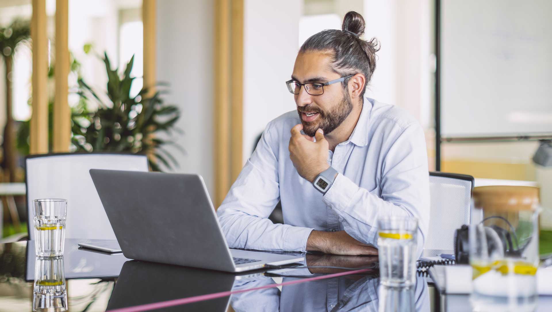 Whitepaper: 7 Schritte zur erfolgreichen Einführung eines Dokumentenmanagementsystems – mit Checkliste