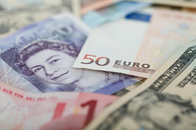 Asseco erweitert APplus um globale Steuer- und E‑Invoicing‑Funktionen