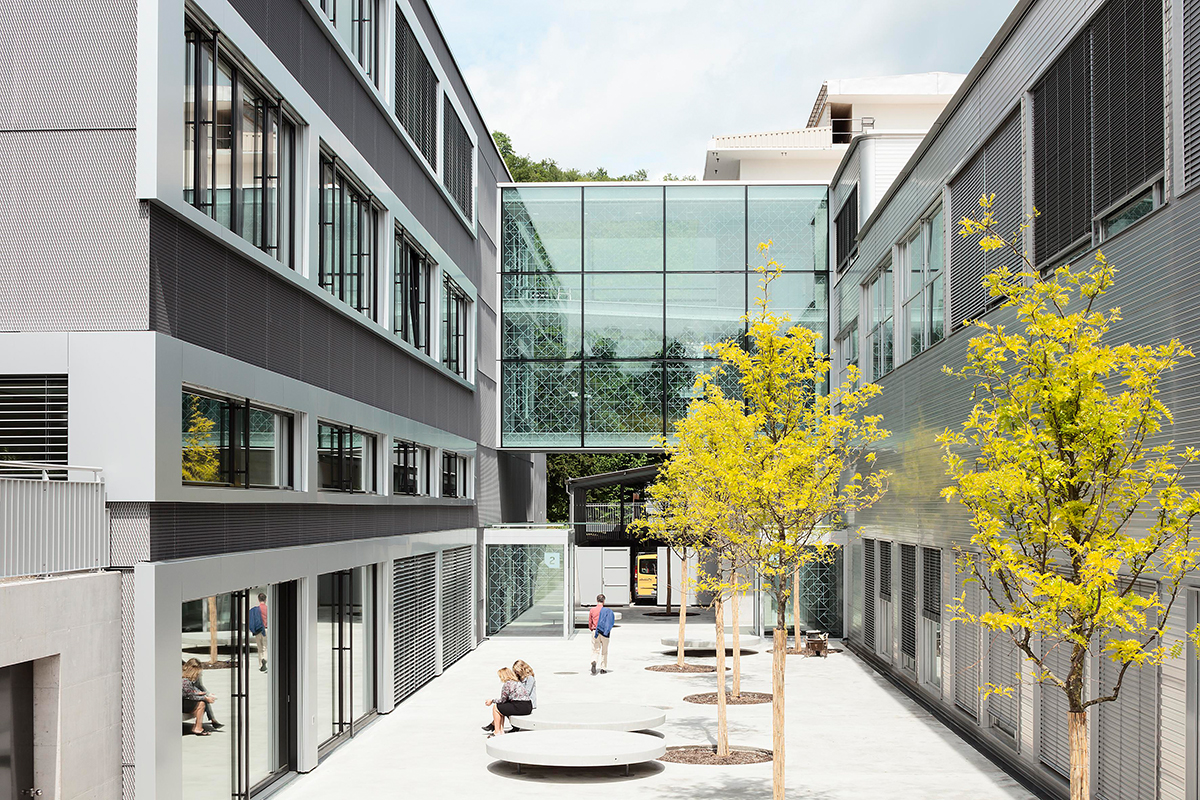 Die ABB Technikerschule entscheidet sich für die Batix BX:SMART FACTORY Lösung